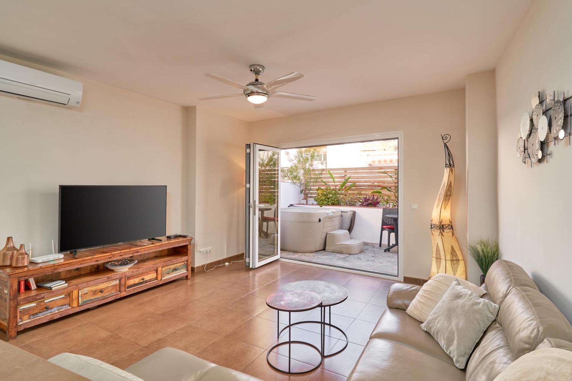 Luxury 1St Floor Apartment In Nerja Exterior foto
