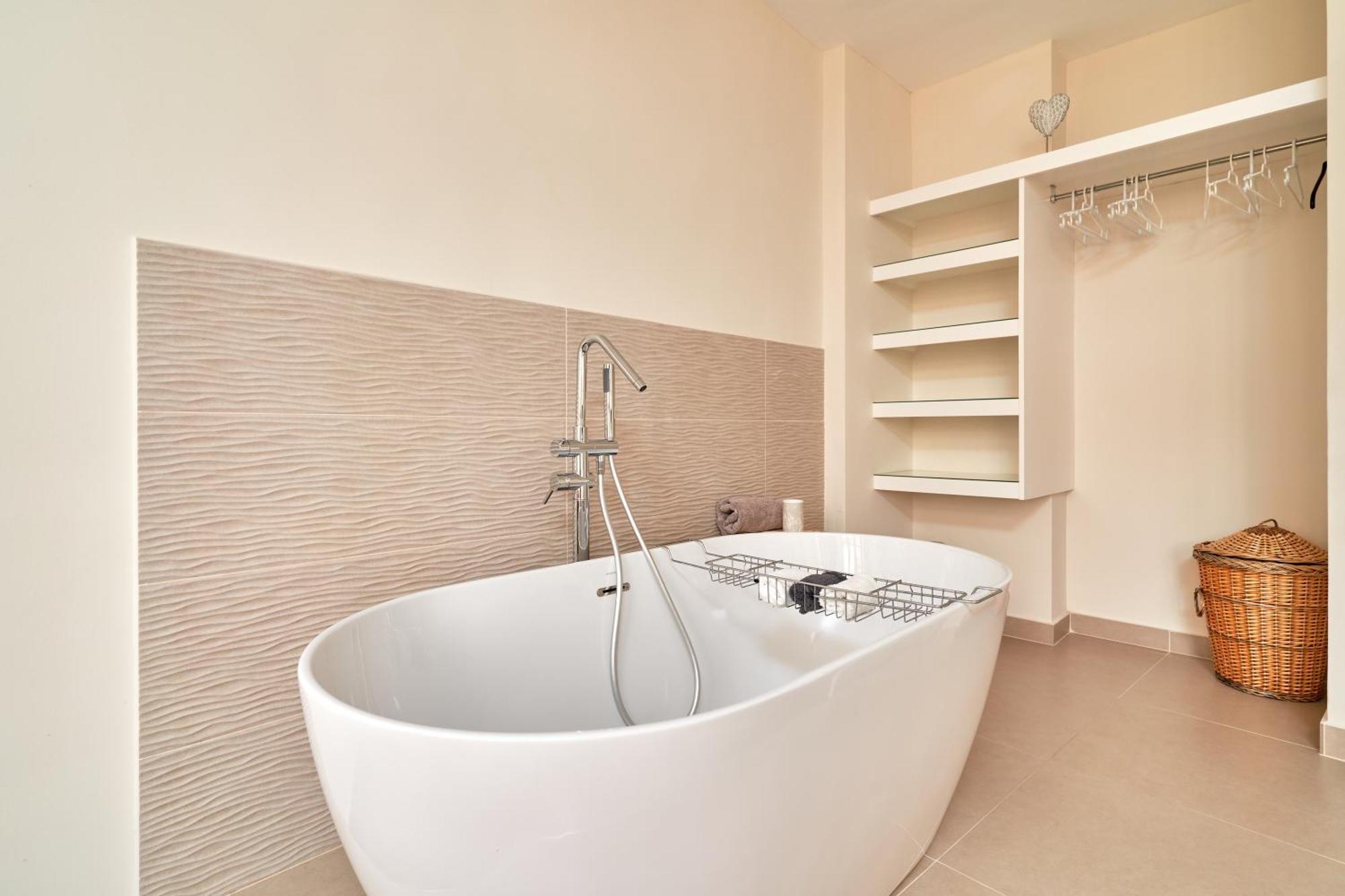 Luxury 1St Floor Apartment In Nerja Exterior foto